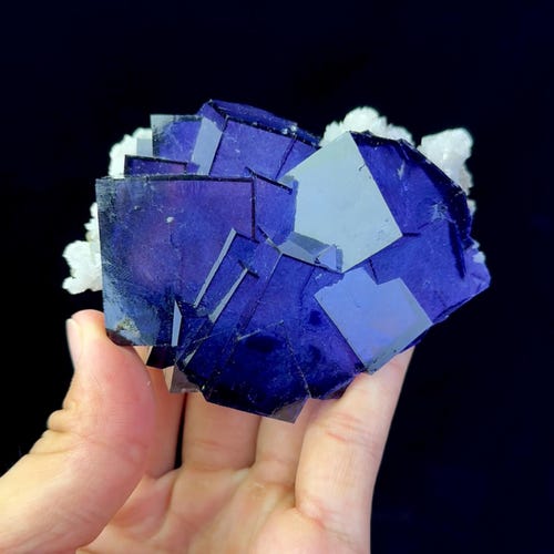 天然ブルーキュービックフローライトは湖南省姚岡県産です 80*55*30 MM