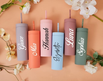 Personalized Skinny Tumbler, Bridesmaid Tumbler with Lid And Straw, Bachelorette Party Acrylic Tumbler, Customized Bridal Cup, Beach Cup Her