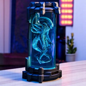 Xeno.morph Resin Lamp Wood, Ali.enEpoxy Resin Lamp, Custom Sta.r War Night Light, Diorama Lamp, Home Decor Lamp, Handmade Gift For Him
