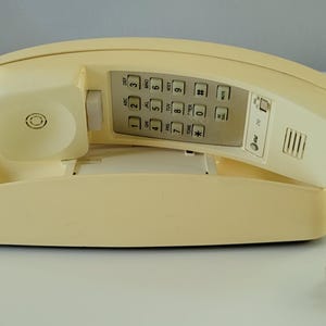 Vintage AT&T Touch Tone Push Button Beige Phone  - UNTESTED