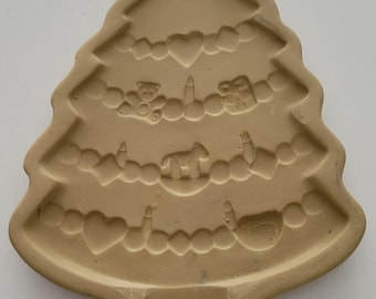 Brown Bag Cookie Art - Christmas Tree Mold 1985