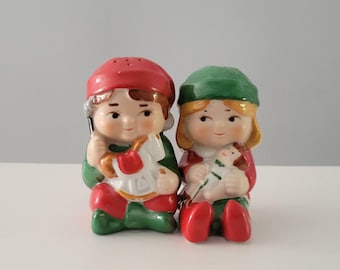 Avon Christmas Elves Salt and Pepper Shakers, Santa's Helpers 1983
