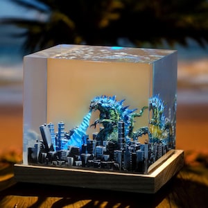 Gamingdecor, Monster City Epoxylamp Atomic Breath Resin Lamp monsterfiguur Terrarium Gepersonaliseerd nachtlampje diorama, Vaderdagcadeau