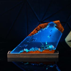 Scuba Diver Ocean Resin Lamp – Handmade Epoxy Table Night Light | Custom Marine-Themed Lamp | Unique Father’s Day or Birthday Gift Idea