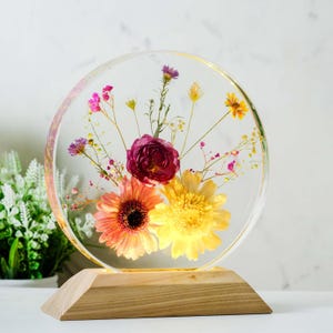 Real Daisy & Rose Epoxy Resin Lamp Handmade Flower Night Light | Botanical Resin Art Decor | Personalized Gift for Her,Birthday Mother&#39;s Day