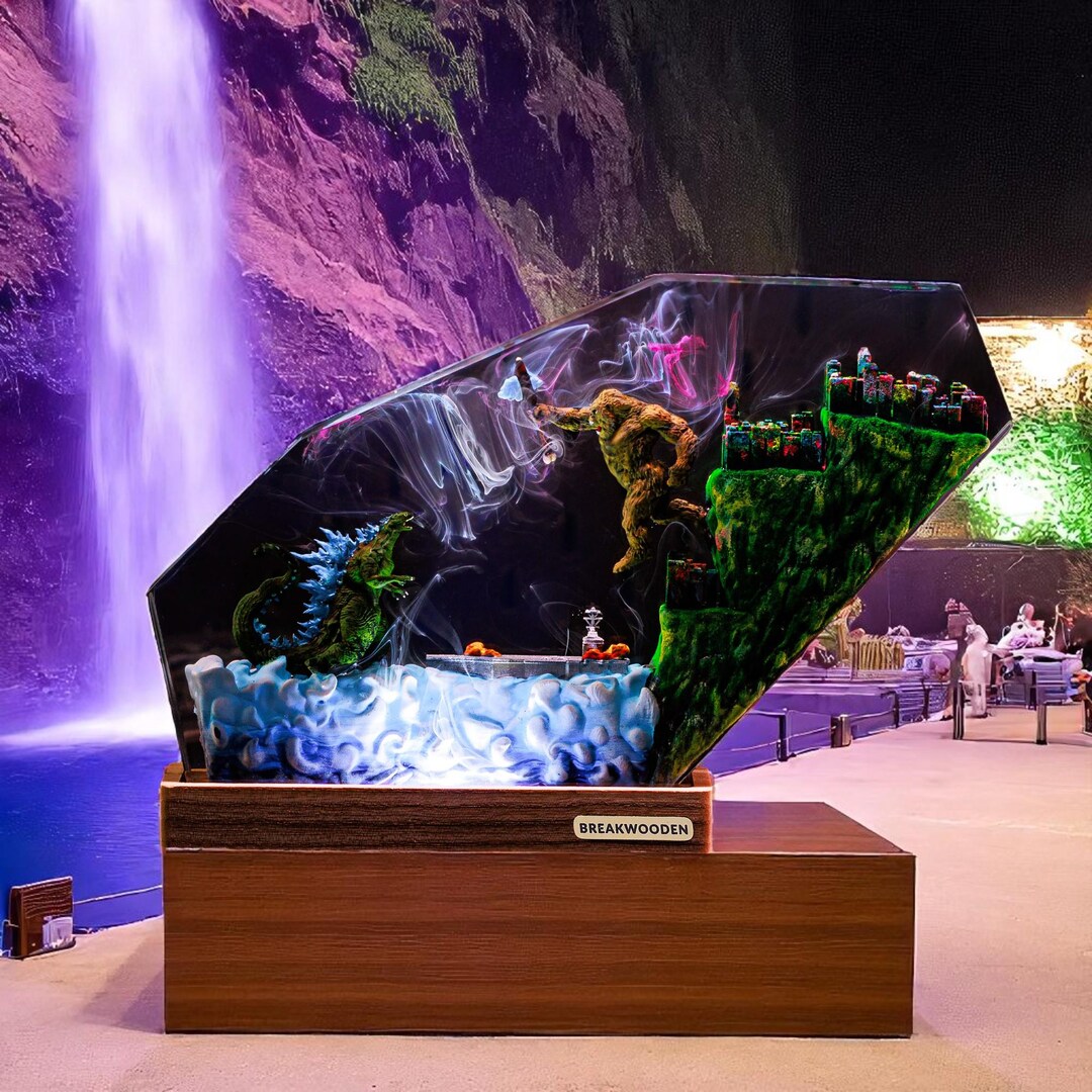 Monster Battle LED Lamp, Handmade Resin Diorama Light, Epoxy Fantasy ...