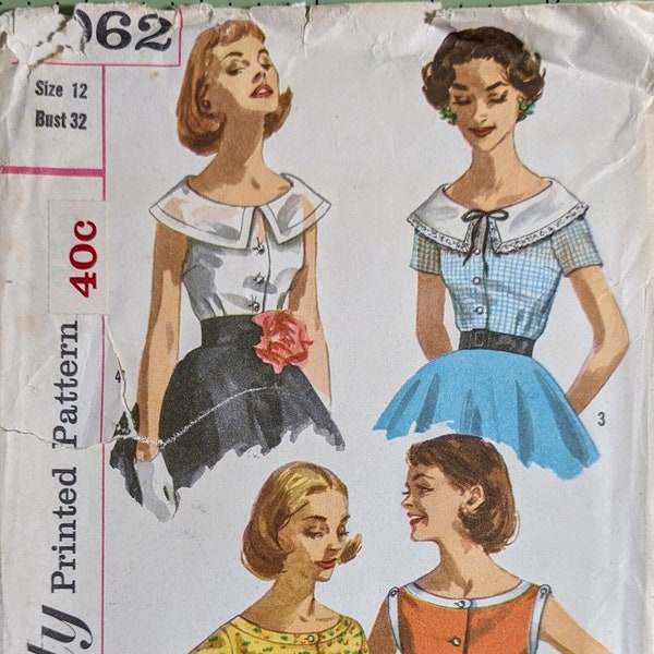 SIMPLICITY 2062 UNCUT Size 12 Bust 32" Blouse Shirt Top Collar Boatneck Bateau Neckline Sleeveless Short Sleeve Vintage 1950's Pattern