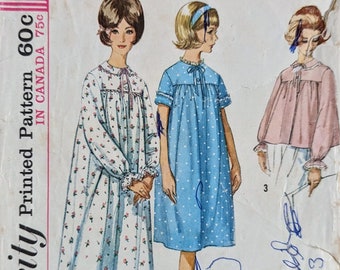 SIMPLICITY 5193 Size 14 Bust 34" Nightgown Bedjacket Sleepwear Pajamas Nightie Classic Vintage 1960's Pattern