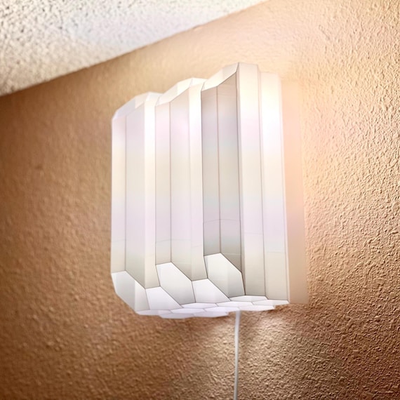 QUADRA Plug-In Wall Sconce: Mid Century Modern, Customizable Color, Renter Friendly Wall Lamp