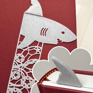 Shark Fin Bookmark, 3D Printed Ocean Design, Sea Life Page Marker, Beach Reader Gift, Unique Book Accessory