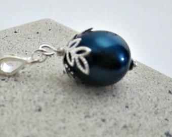 Black pearl charm - Pendant