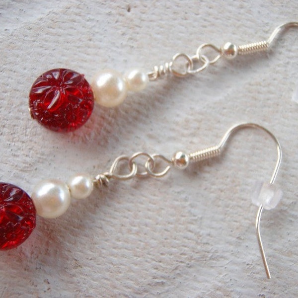 Ruby Red earrings with Cream Pearls. Red earrings. Pearl gemini birthstone. Romantic earrings. Chic earrings.Valentine, Christmas, birthday