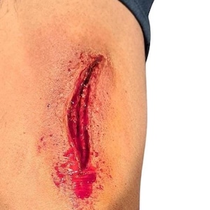 Realistic Latex Prosthetic Wound - Fresh Gash, Injury - Special Effects Makeup Prop for Halloween, Cosplay, Film & Theater