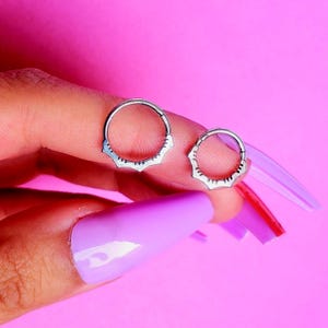 16G Stainless Steel Flower Septum Hinged Ring/Septum Jewelry/Septum Piercing/Daith Earrings/Cartilage Hoop/ Hoop- 1.2*8/10mm Silver