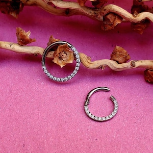 16G Impalnt Titanium Front Face CZ Hinged Segment Ring, Septum Clicker, Titanium Daith Earring, Hinged Daith Clicker,  Silver1.2*8/10mm