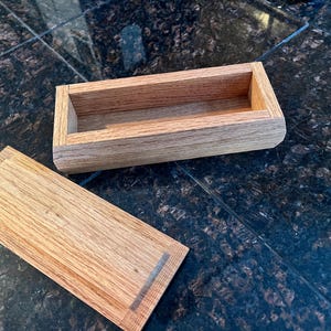 Pencil box w/ lid
