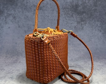 Handwoven Genuine Leather Bucket Bag: Vintage Woven Shoulder Bag