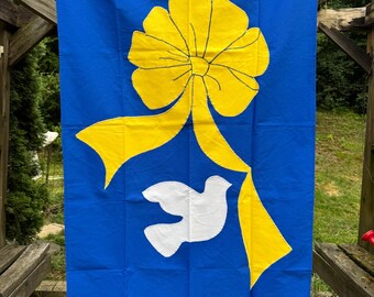 Yellow Ribbon and Dove House Flag