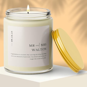 Mr and Mrs Personalized Wedding Scented Candle, Custom Name Candle for Couple, Unique Bride and Groom Gift, Newlywed Keepsake, Engagement
