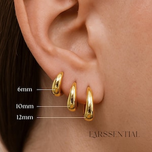 Chunky Huggie Hoop Earrings, 18k Gold Plated Hoop Earrings, Oval Hoop Earrings, Minimalist Huggie Hoop Earrings, Tiny Gold Hoop Earrings