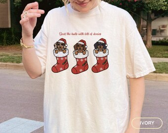 Christmas Dachshund Shirt, Holiday TShirt for Dog Mom, Dog Dad Christmas T-Shirt, Xmas Weiner Dog Lover Gift, Funny Doxie Mama Family Shirt