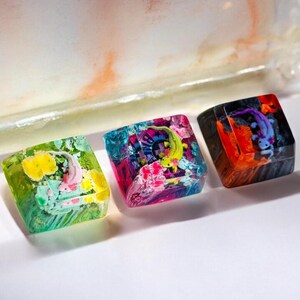 Handmade Nine-Horned Axolotl Artisan Resin Keycap: Gamer Keyboard Accessory