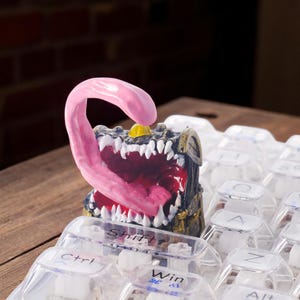 Dark Magic Chest Keycap, Spooky Resin Art for Your Keyboard, Handmade Resin Keycap for Halloween Vibes, Gift for Dad or Him, Décor for desk
