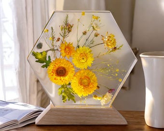 Gift for Mom – Handmade Resin Hexagon Lamp with Real Flowers Personalized Resin Flower Lamp Handmade Gift from the Heart Gift for Girlfriend