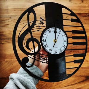 Music Record Clock TheKreativVinylShop Gift Idea Wall Clock Vinyl Clock