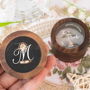 Benutzerdefinierte hölzerne Hochzeit Zeremonie Ring Box, klare Acryl-Abdeckung, personalisierte gravierte Verlobungsvorschlag Halter, Brautgeschenk für sie
