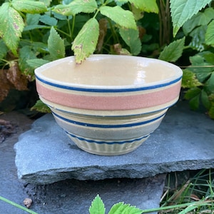 Small Ribbed Yellow Ware 4 3/8” Blue And Salmon Banded Bowl - Ribbed Yelloware Blue And Salmon Striped Bowl - Unmarked