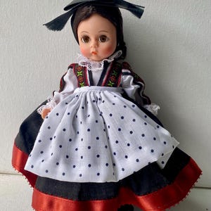 8” Madame Alexander SARDINIA Doll 509 with Box