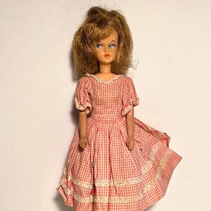 Vintage American Character Growing Hair Tressy Doll - Cute Ginham Dress with Plastic Apple Appliques and Extra Slip - Hair Key Broken