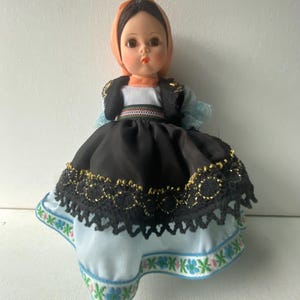8” Madame Alexander ROMANIA Doll 538 with Russia Box