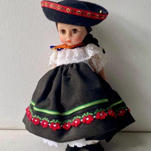 8” Madame Alexander MEXICO Doll 550 with Box