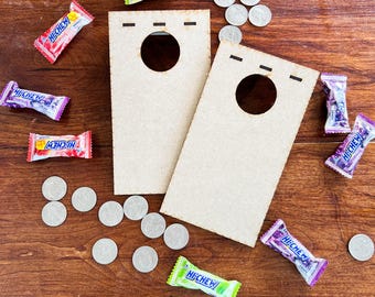 Mini Corn Hole Game Board: Customizable Quarter Toss, Party Favor