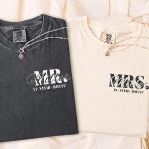 Camisa personalizada Comfort Colors® Sr. e Sra., recém-casados, camiseta personalizada esposa e marido, presente de aniversário de casamento, camisa de casal combinando, lua de mel