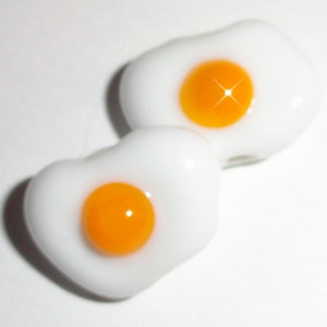 Yust a Yolk......Set of 2 Eggs, Handmade Lampwork Beads poached chicken farm hen egg rooster white yellow Beatlebaby Glassworks SRA image 5