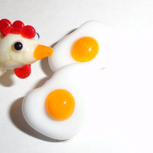 Yust a Yolk......Set of 2 Eggs, Handmade Lampwork Beads poached chicken farm hen egg rooster white yellow Beatlebaby Glassworks  SRA