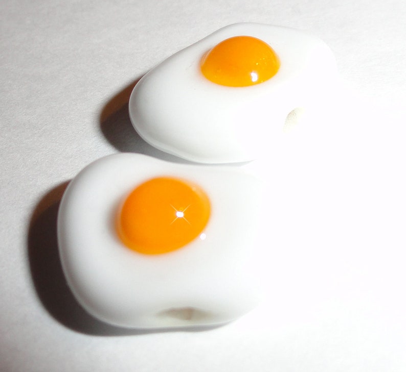 Yust a Yolk......Set of 2 Eggs, Handmade Lampwork Beads poached chicken farm hen egg rooster white yellow Beatlebaby Glassworks SRA image 3