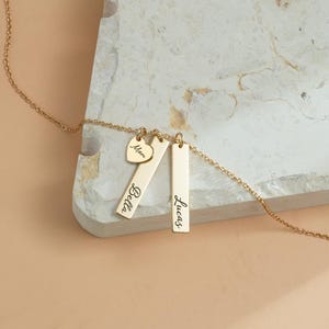 Halskette mit mehreren Namensanhängern, Familiennamenkette, Namenskette für Kinder (für Mama), Halskette mit graviertem Anhänger, Geburtstagsgeschenk, Schmuck für die Ehefrau