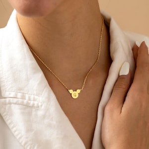 Musse Pigg initialhalsband, Disney-bokstäversmycken, graverat halsband, hänge med tecknad bokstav, födelsedagspresent till henne, present till systerdotter bild 6