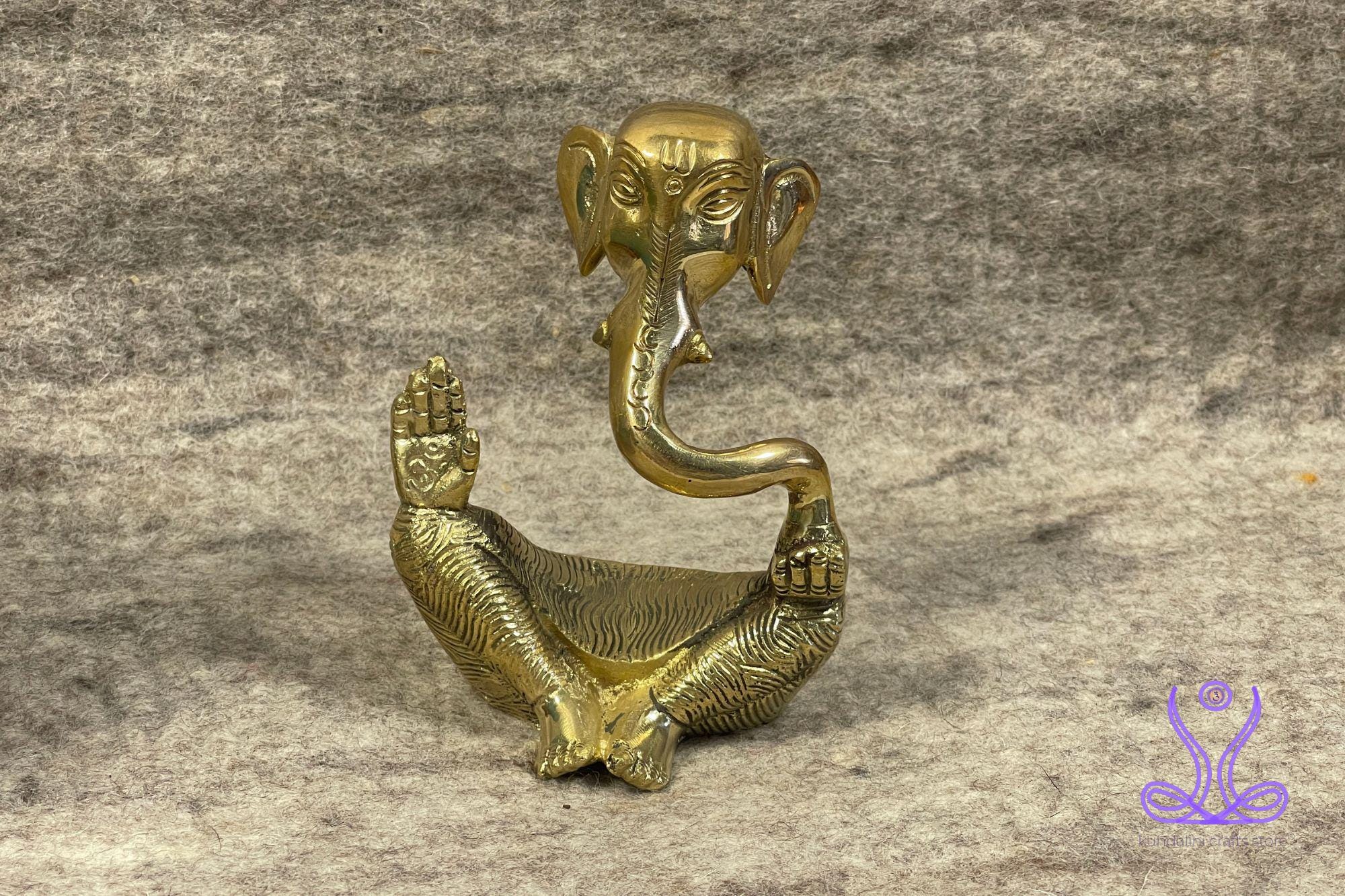 手作りの金のガネーシャ像：ヒンドゥー教の知恵の神、5.5インチ - Etsy