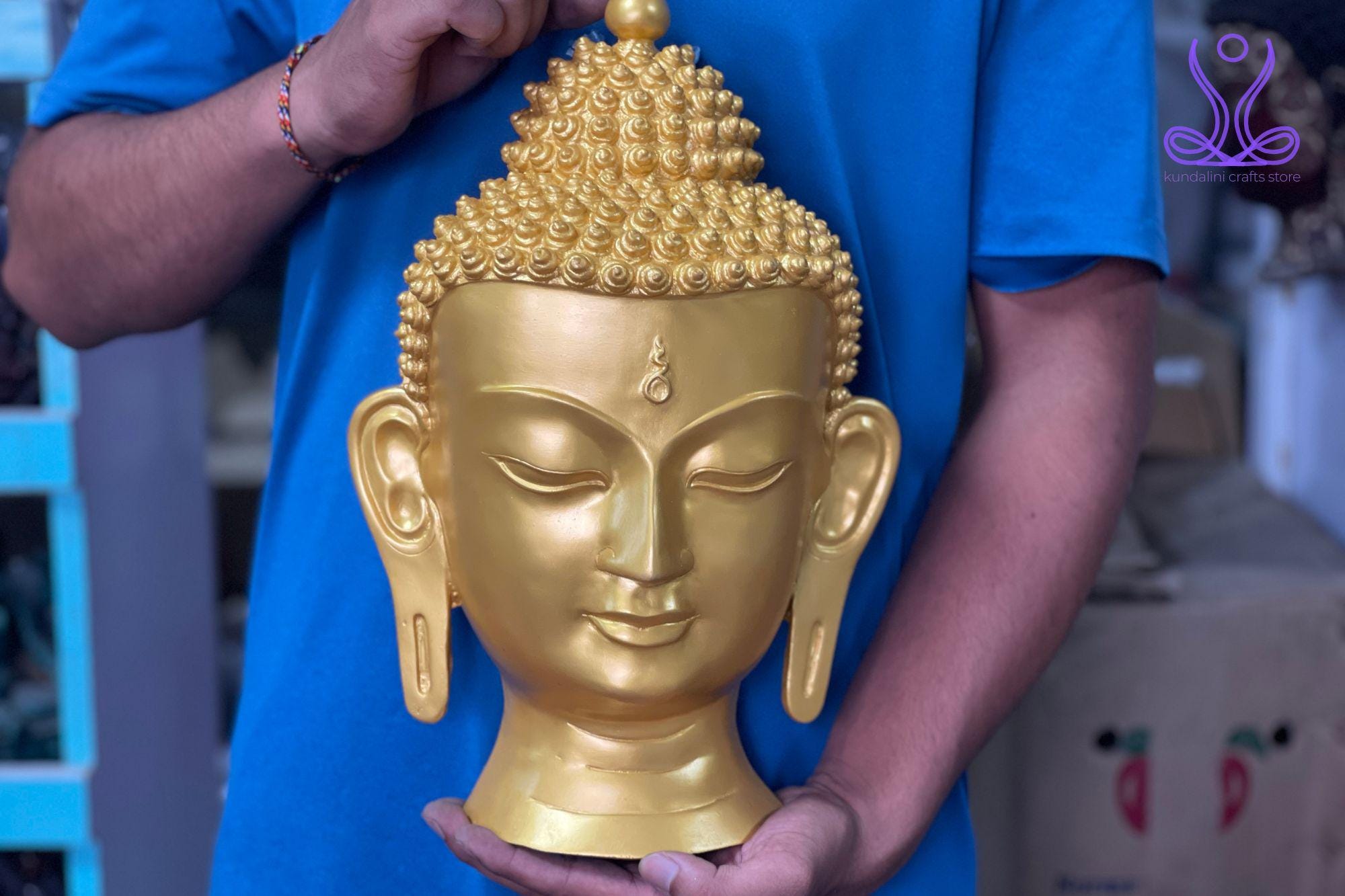 ネパール ハンドメイド 仏陀 お面 壁掛け インテリア 手作りの金樹脂仏顔壁掛け：ネパールのスピリチュアルな装飾 - Etsy 日本