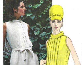 1960's Vogue Couturier Sewing Pattern No. 1934 by Galitzine  Mod Dress Tucked Bodice with Blouson Back  Wedding   Bust 32 &  Bust 36  Uncut