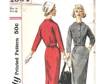 1950's Simplicity Sewing Pattern No. 1954  Two Piece Suit  Parisian Cropped Jacket Over Slim Pegged Skirt  Size 18  Bust 38  Uncut