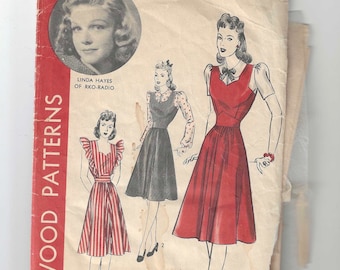 1940's Pinafore Jumper Hollywood Patterns 598  Linda Hayes of RKO-Radio  Sweetheart Neckline with Optional Shoulder Ruffle  Summer Day Dress