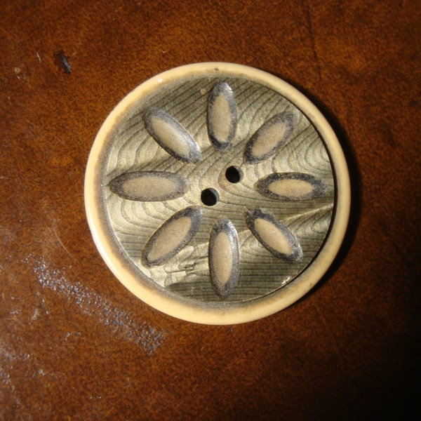 1950's Single Large Coat or Wrap Button Grey Center with Cream Rim Flower Petal Design Cut Out Daisy Button 1 3/4 Inch Diameter