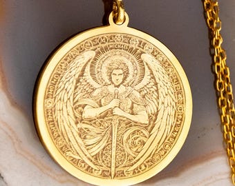 Medallón del Arcángel Miguel en oro macizo de 14 k: Justicia Divina y Fuerza Celestial