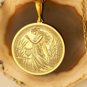 Vergoldete Halskette mit griechischer Mythologie